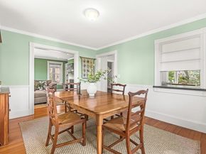 21 Howe St, Wellesley MA 02482