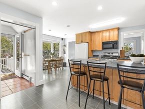 21 Howe St, Wellesley MA 02482