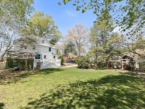 21 Howe St, Wellesley MA 02482