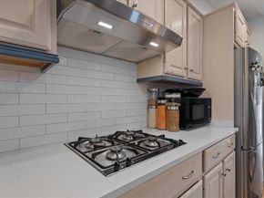 8 Deer Path 8, Hudson MA 01749
