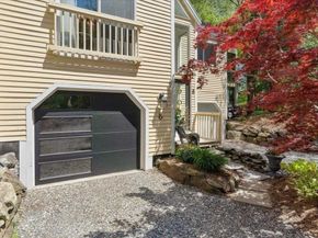 8 Deer Path 8, Hudson MA 01749