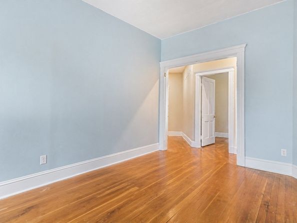 21 Sutherland Rd 6, Boston MA 02135