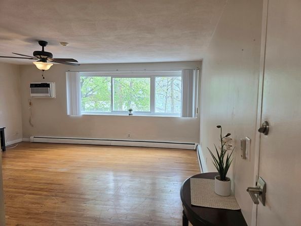31 Jones Ter 22, Stoughton MA 02072