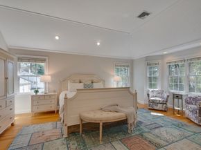 89 Green St, Needham MA 02492