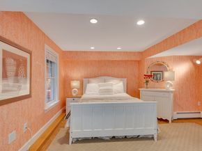 89 Green St, Needham MA 02492