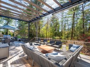 89 Green St, Needham MA 02492