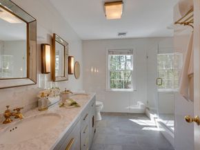 89 Green St, Needham MA 02492