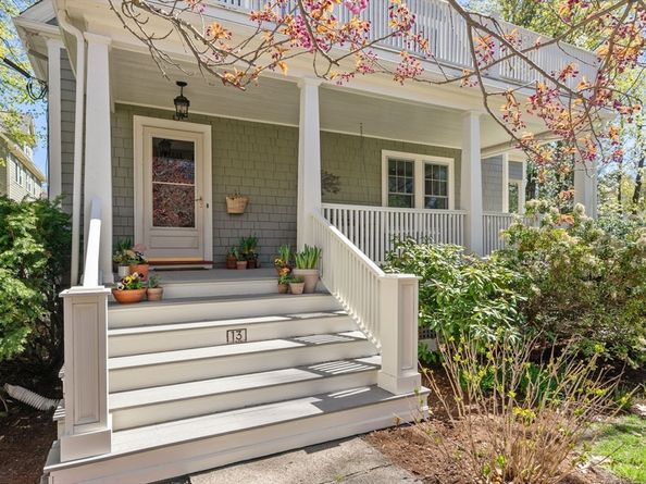 13 Cantwell Rd, Milton MA 02186