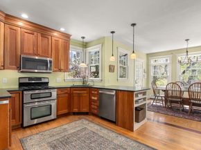 13 Cantwell Rd, Milton MA 02186