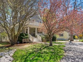 13 Cantwell Rd, Milton MA 02186