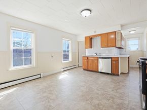 119 Hope Ave, Worcester MA 01603