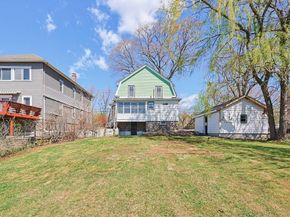 119 Hope Ave, Worcester MA 01603