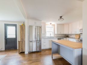267 Sandy Hill Dr, Marshfield MA 02050