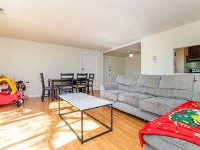 100 Oak Ln 12, Brockton MA 02301