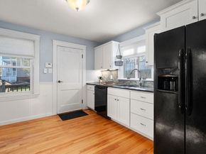 35 Boardman St, Worcester MA 01606