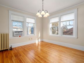 35 Boardman St, Worcester MA 01606