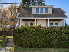 35 Boardman St, Worcester MA 01606