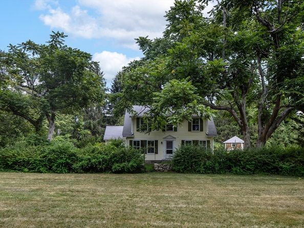 37 Neds Point Rd, Mattapoisett MA 02739