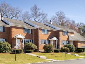 19 April Ln 19, Lexington MA 02421