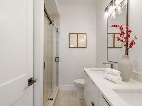 30 Swan Ave PH1, Boston MA 02128