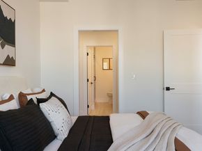 30 Swan Ave PH1, Boston MA 02128