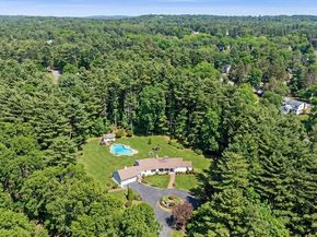 15 Lockwood Ln, Topsfield MA 01983