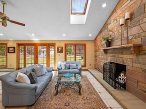 15 Lockwood Ln, Topsfield MA 01983