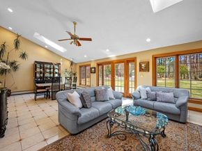 15 Lockwood Ln, Topsfield MA 01983