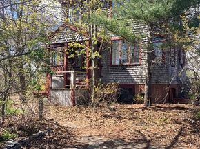 15 Russell Street, Hull MA 02045