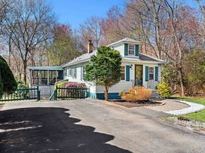 12 Lake Ave, Saugus MA 01906