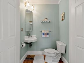 12 Lake Ave, Saugus MA 01906