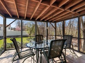 12 Lake Ave, Saugus MA 01906