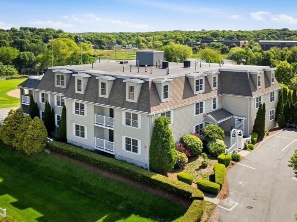 3 Pirmi Ln 10, Gloucester MA 01930