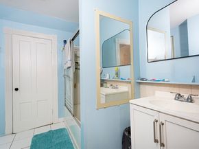 2 Kosta St, Worcester MA 01607