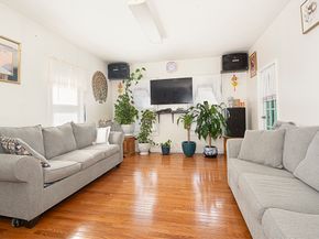 2 Kosta St, Worcester MA 01607
