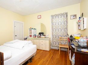 2 Kosta St, Worcester MA 01607
