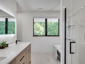 1242 Beacon St, Newton MA 02468