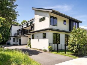 1242 Beacon St, Newton MA 02468