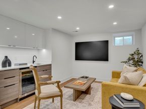 1242 Beacon St, Newton MA 02468