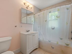 10-12 Richardson Ave 2, Arlington MA 02476