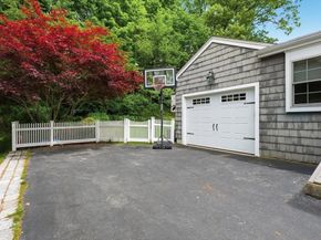 625 Beacon St, Newton MA 02459