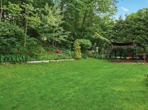 625 Beacon St, Newton MA 02459
