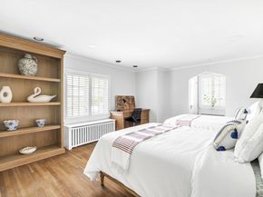 518 Newton St, Brookline MA 02467
