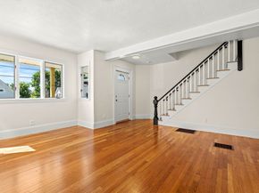 28 Hawthorne St, Lynn MA 01902