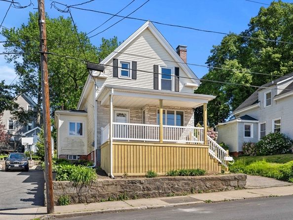 28 Hawthorne St, Lynn MA 01902