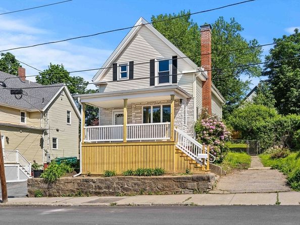 28 Hawthorne St, Lynn MA 01902