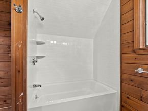 28 Hawthorne St, Lynn MA 01902