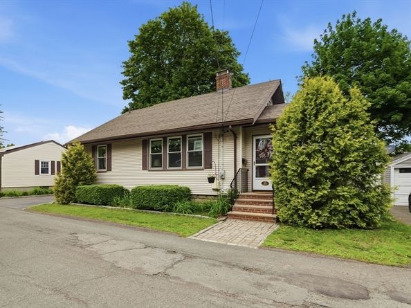 15 Ellsworth Terrace, Lynn MA 01904