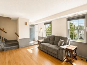 53 Century Way 53, Gardner MA 01440