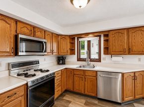 53 Century Way 53, Gardner MA 01440